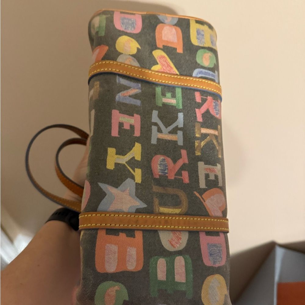 Dooney Rainbow Zipper - Picture 5 of 10